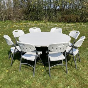 Bord og Stole til 8 pers.